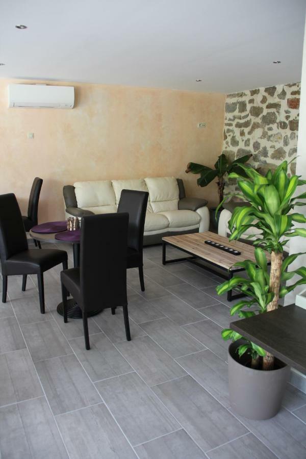 Belcastel-et-Buc Les Jardins De Soulane B&B - Adults Only מראה חיצוני תמונה